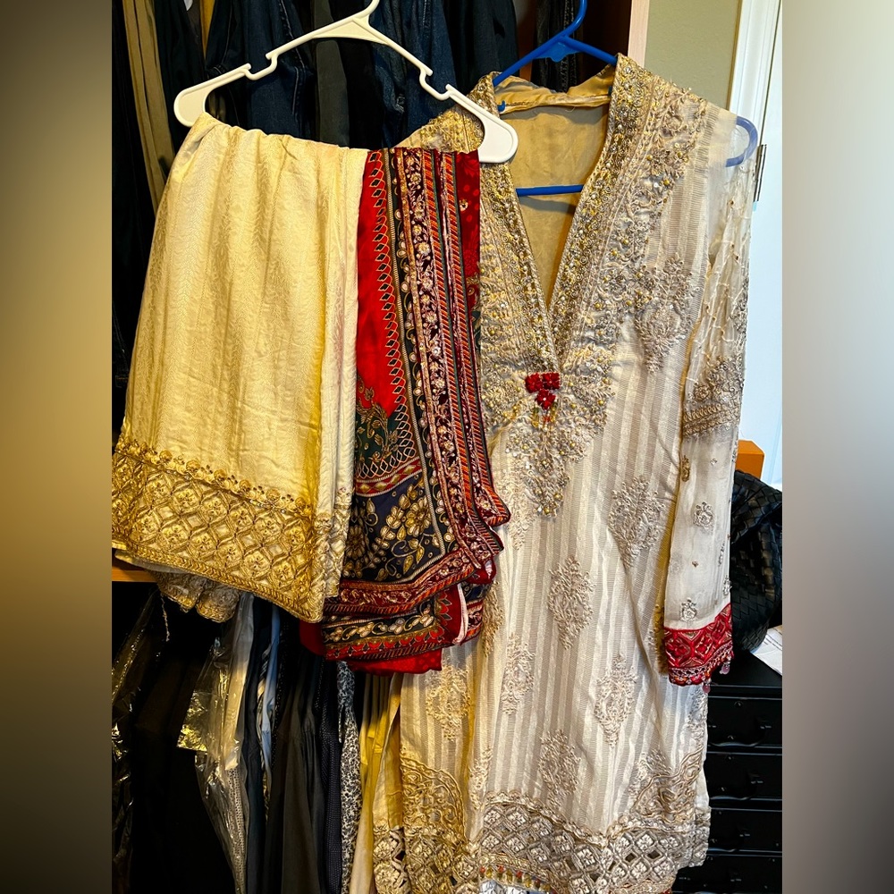 Pakistani suit Maria B (original)